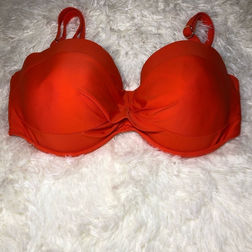 🍊VENUS Bright Orange Underwire Swim Top size 32D🍊